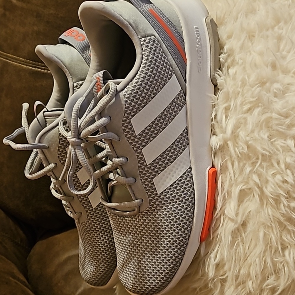 Womens Adidas sneakers